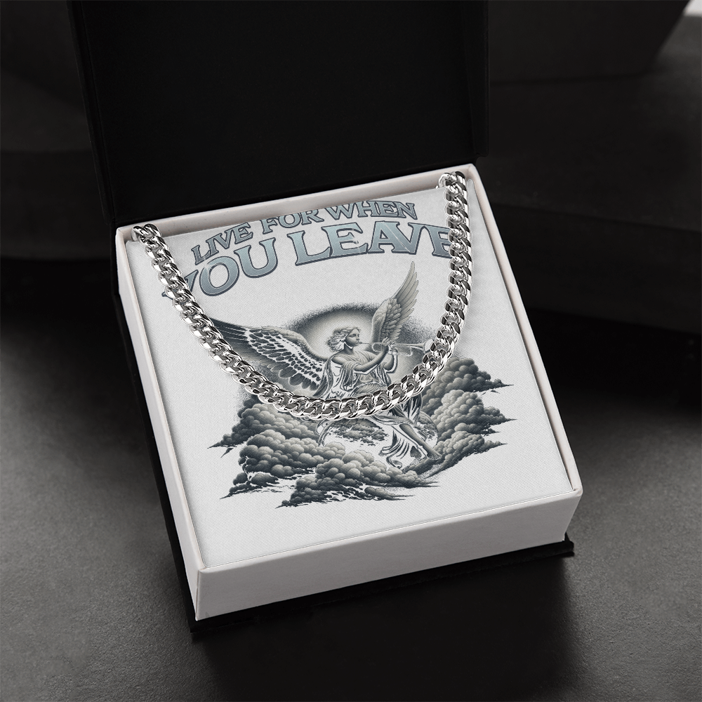 Accessories: Cuban Link Chain