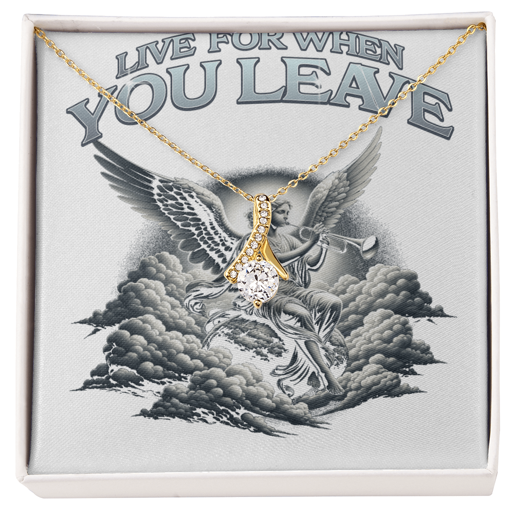 Accessories: The Alluring Beauty Necklace