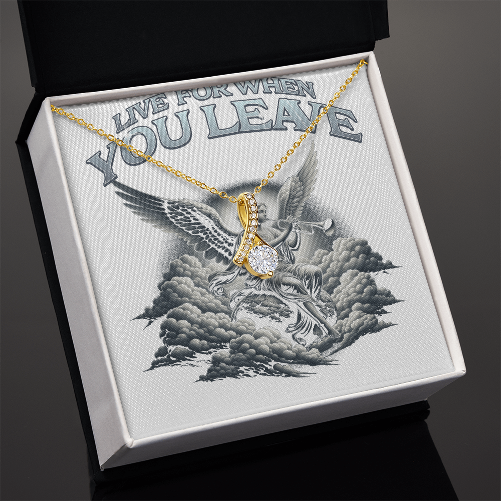 Accessories: The Alluring Beauty Necklace